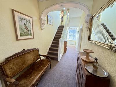 INNER PORCH
